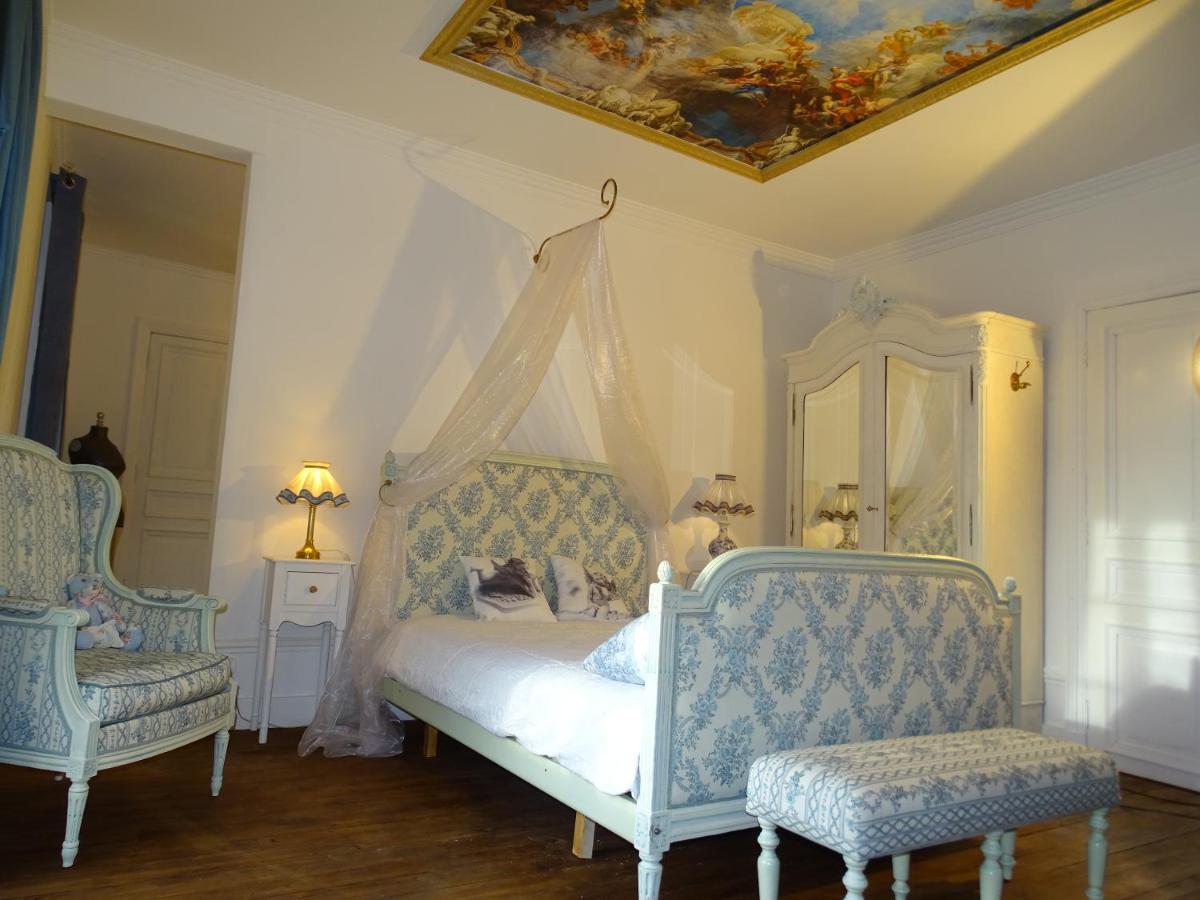 Chateau De La Forie Saint-Etienne-sur-Usson Bagian luar foto