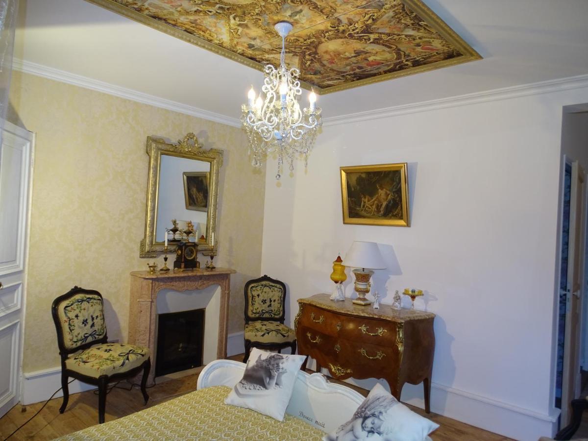 Chateau De La Forie Saint-Etienne-sur-Usson Bagian luar foto